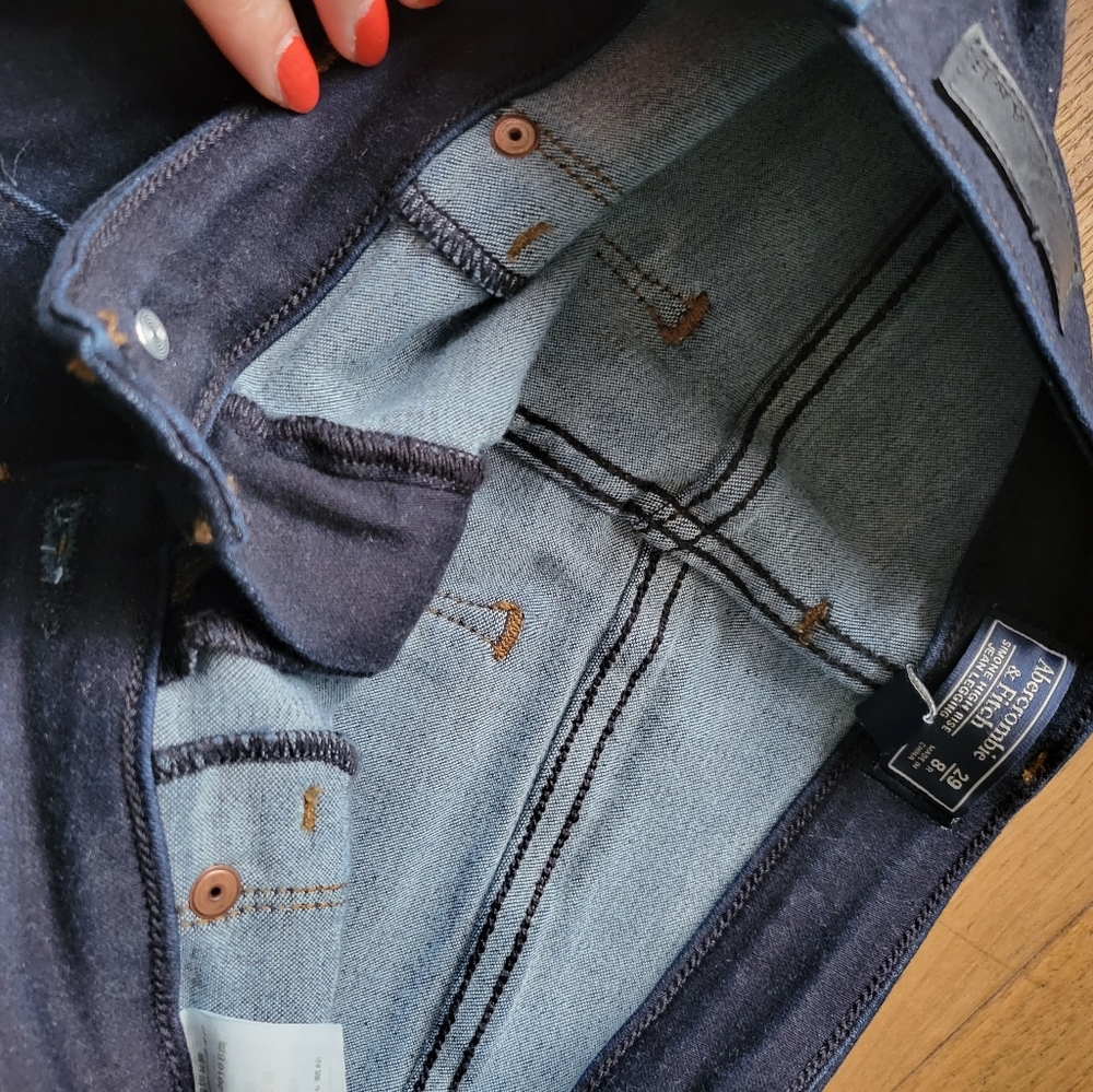 A&F 👖 jeans - Picture 3 of 4